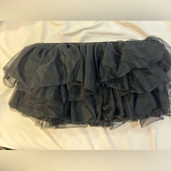 Medium black tutu - Picture 4 of 4